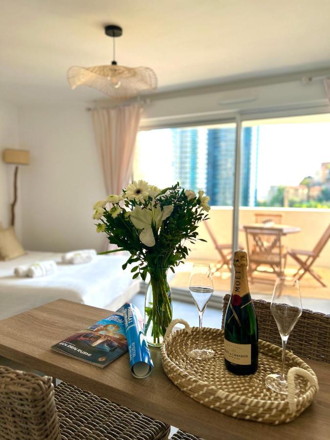 Luxueux Studio Neuf - Frontiere Monaco - Piscine - Parking Prive 외부 사진